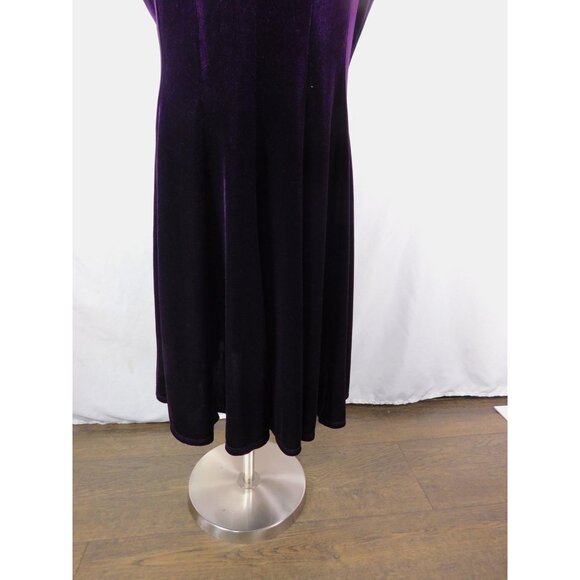 Danny & Nicole Medium Purple Velvet A-Line Dress Glam Witch - Picture 4 of 12